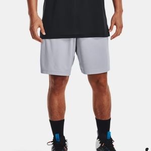 Under Armour Men's Baseline‎ Shorts Gray Black 9" Inseam Medium New